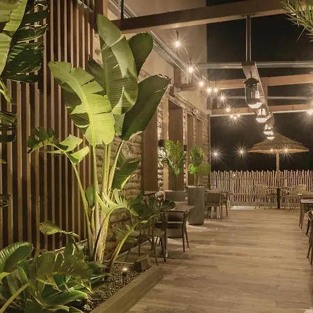 מלון Casa Coco Boutique & 4*s - Adults Only 4*